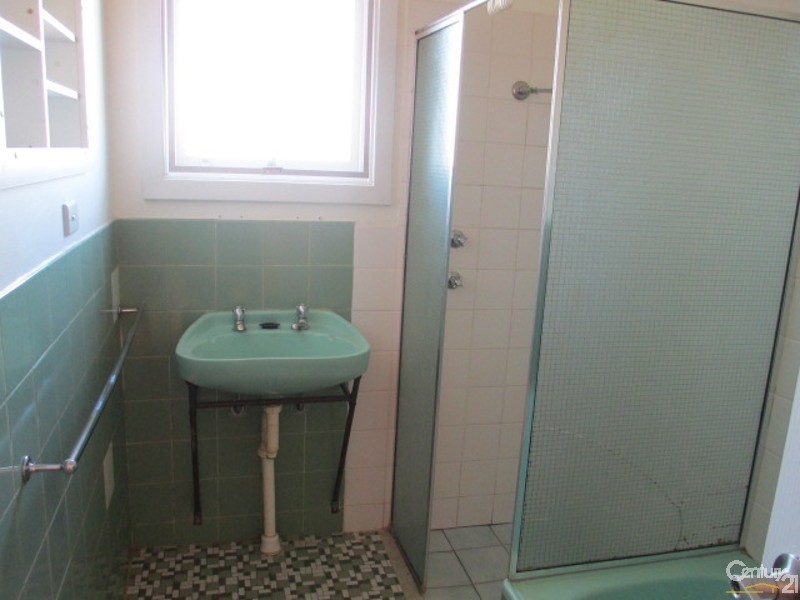 15 Neill Street, Whyalla Playford SA 5600