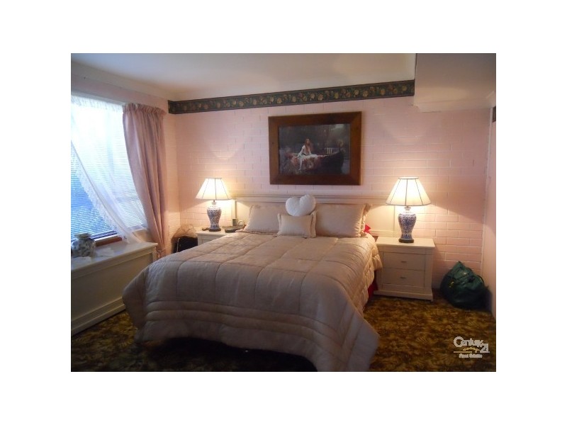 18 Walker Cres, Whyalla SA 5600