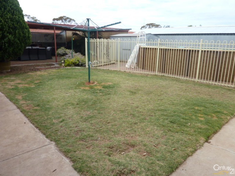 18 Menard Street, Whyalla Stuart SA 5608