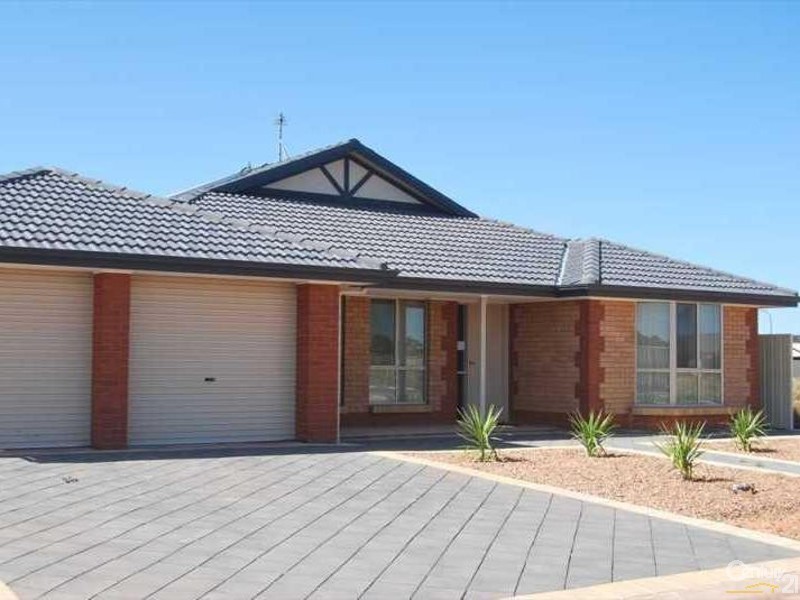 8  Carl Veart Avenue, Whyalla Norrie SA 5608