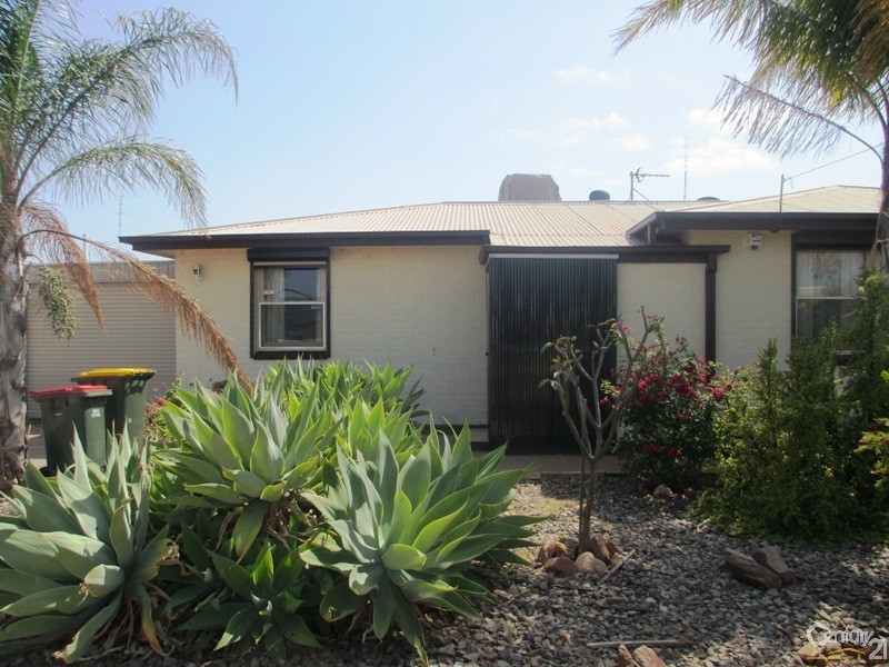 8 Wainwright Street, Whyalla Stuart SA 5608