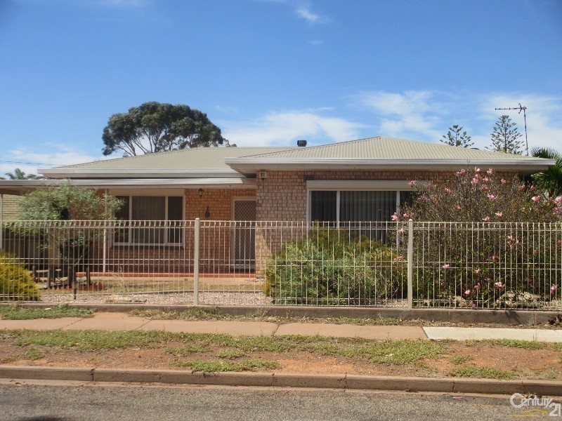 11 Neill Street, Whyalla Playford SA 5600