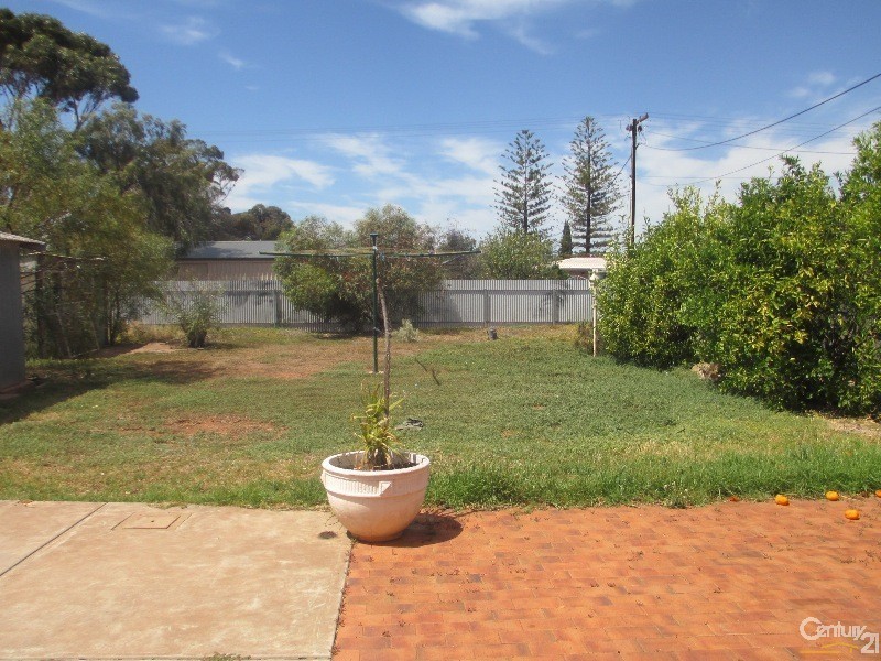 11 Neill Street, Whyalla Playford SA 5600