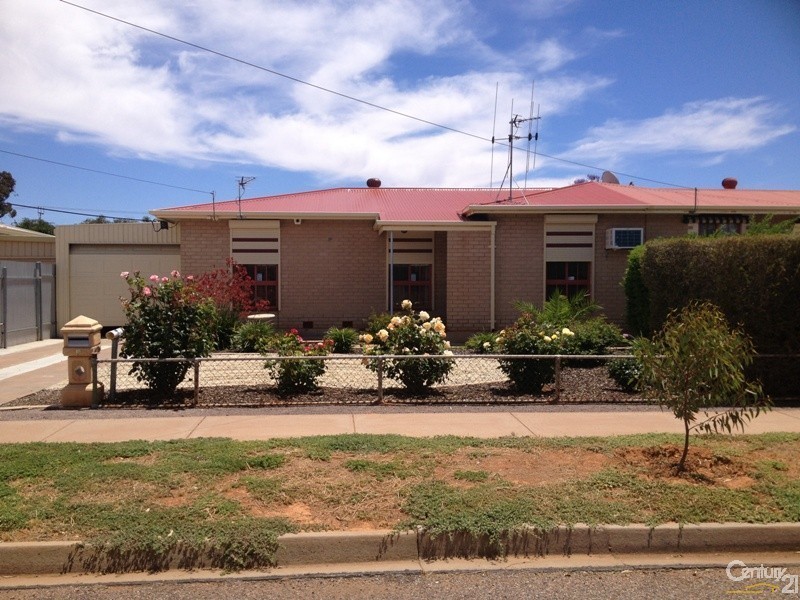3 Moores Street, Whyalla Stuart SA 5608