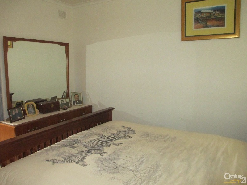 3 Moores Street, Whyalla Stuart SA 5608