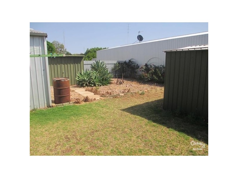 8 WAINWRIGHT STREET, Whyalla Stuart SA 5608