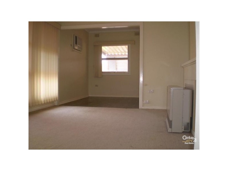 196 NICOLSON AVENUE, Whyalla Stuart SA 5608