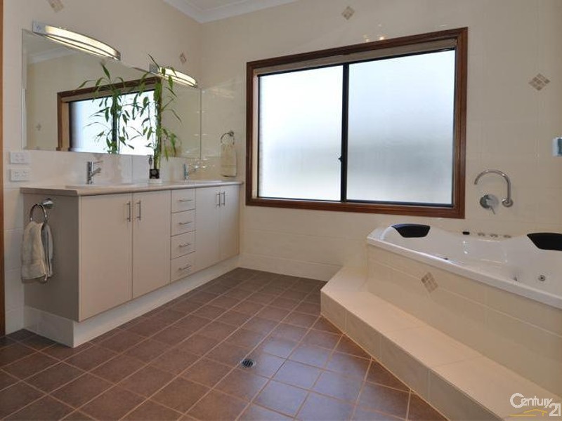 24 Marevista Crescent, Whyalla SA 5600