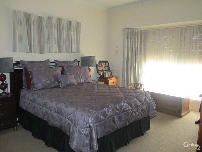 22 Wattle Street, Whyalla Stuart SA 5608