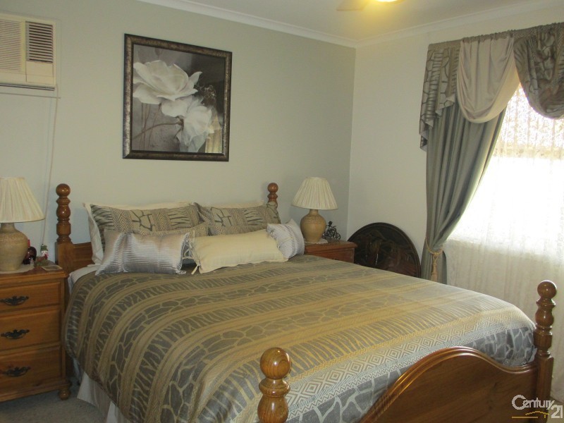 9 Hanneman Drive, Whyalla Jenkins SA 5609