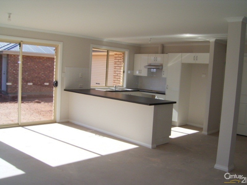 13 Casuarina Drive, Whyalla Stuart SA 5608