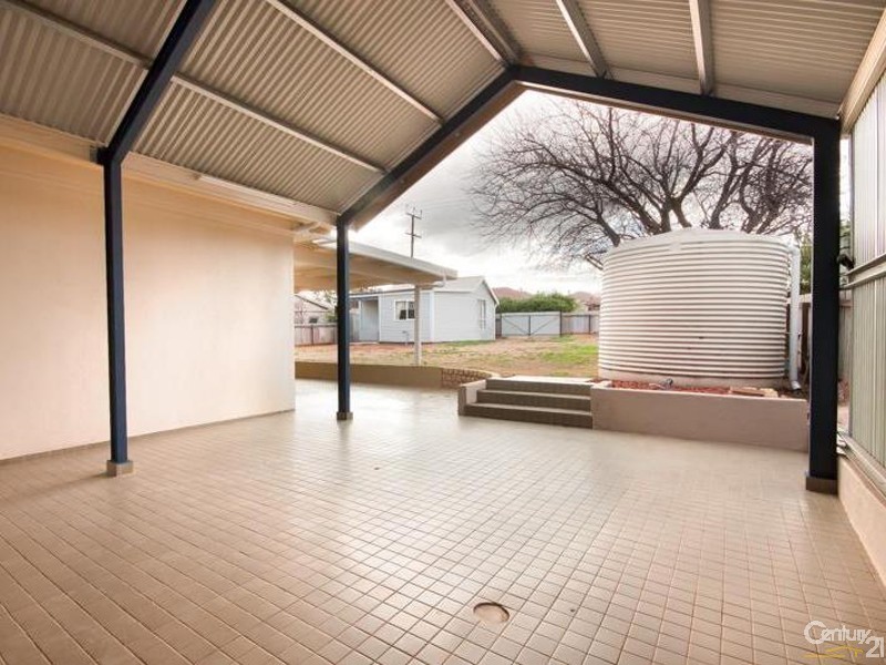 54 Broadbent Tce, Whyalla SA 5600