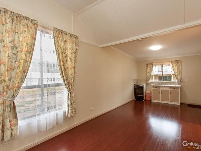 54 Broadbent Tce, Whyalla SA 5600