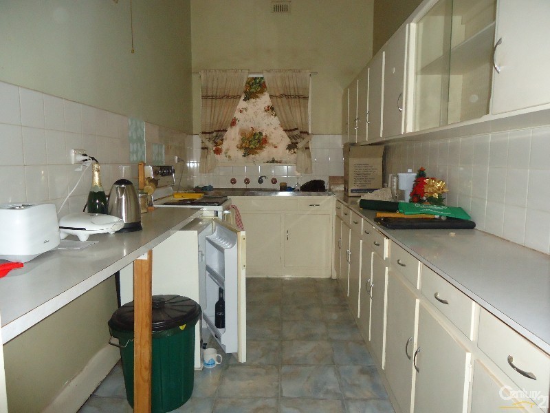 27 Donaldson Tce, Whyalla SA 5600