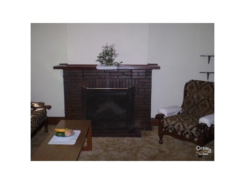 4 Broadbent Tce, Whyalla SA 5600