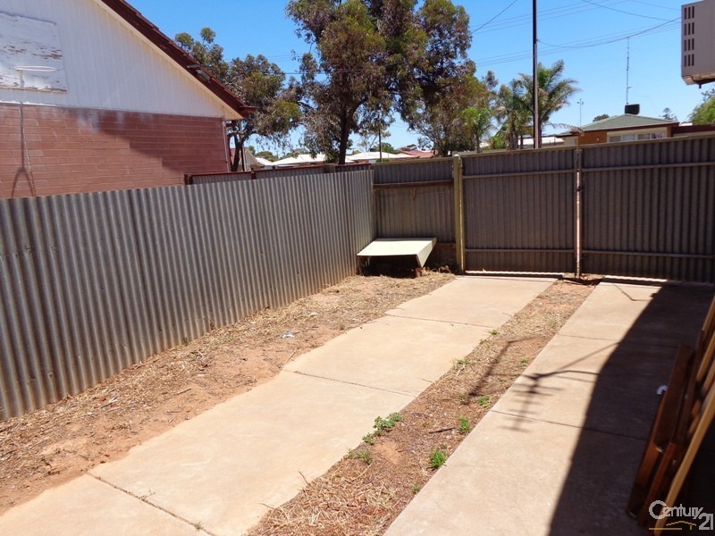 2 Noble Street, Whyalla Stuart SA 5608