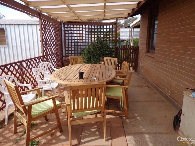 37 Hanneman Drive, Whyalla Stuart SA 5608