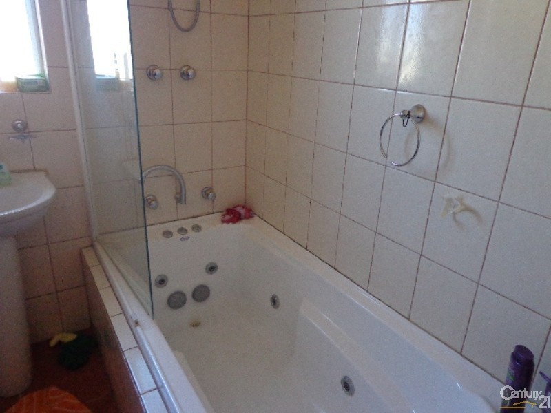 25 Murn Cres, Whyalla Norrie SA 5608