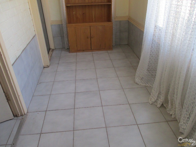 25 Murn Cres, Whyalla Norrie SA 5608