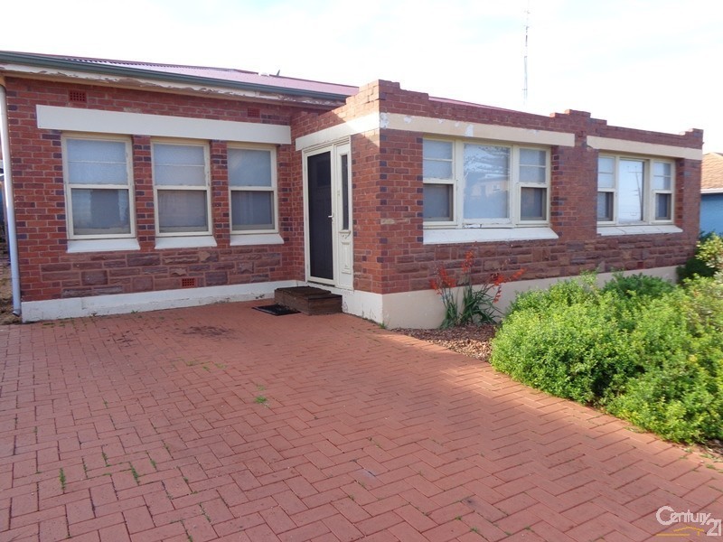 15 Barson Street, Whyalla SA 5600