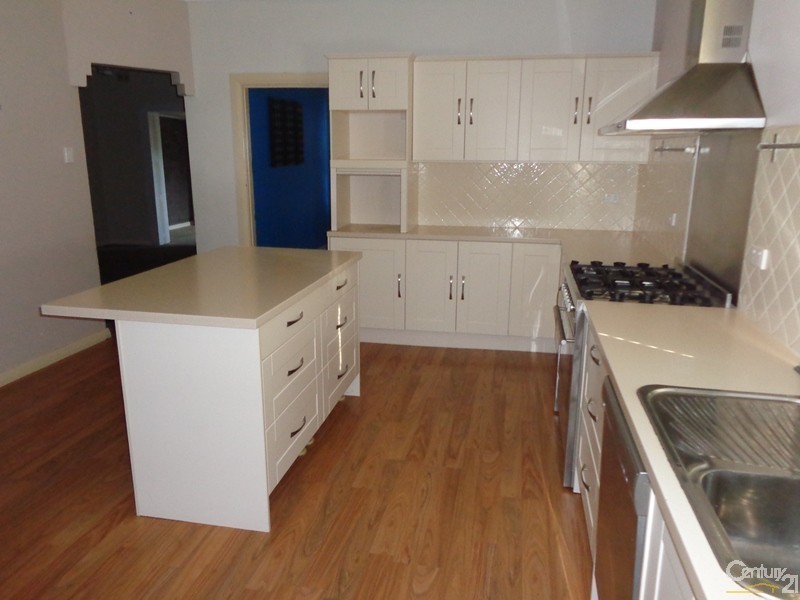 15 Barson Street, Whyalla SA 5600