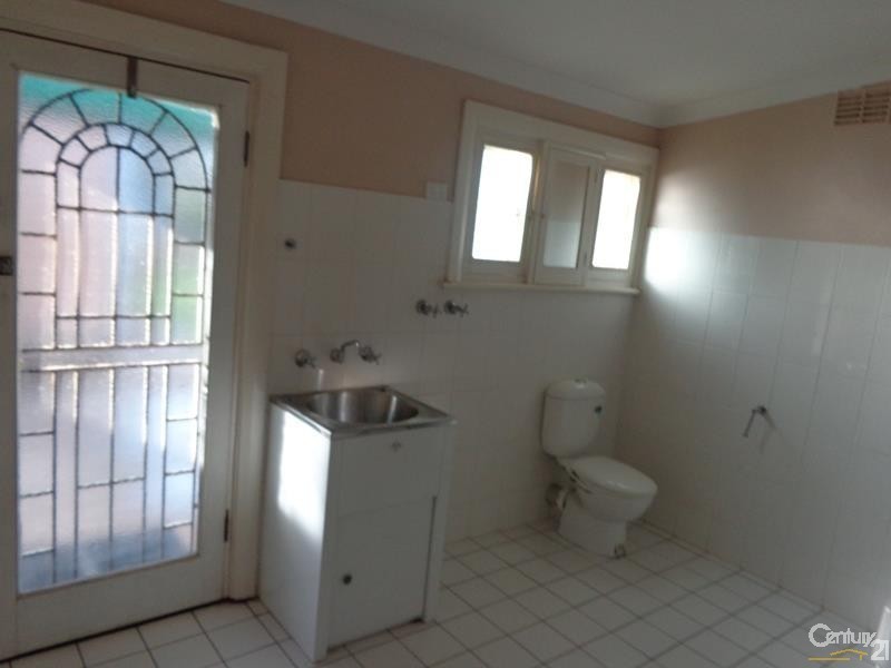 15 Barson Street, Whyalla SA 5600