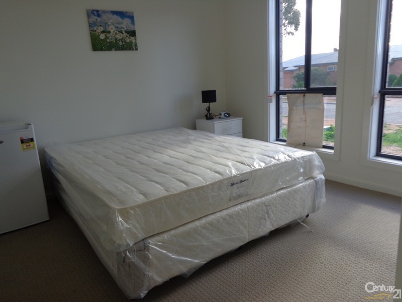 29 Phillips Street, Whyalla Stuart SA 5608