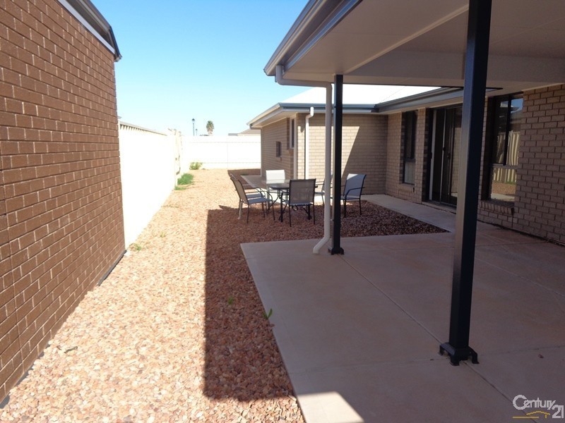 29 Phillips Street, Whyalla Stuart SA 5608