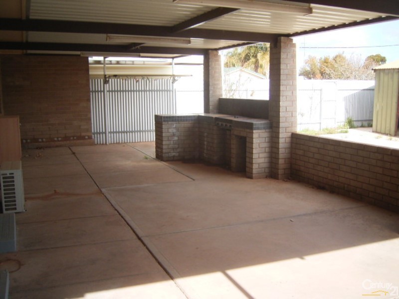 2/45 Wattle Street, Whyalla Stuart SA 5608