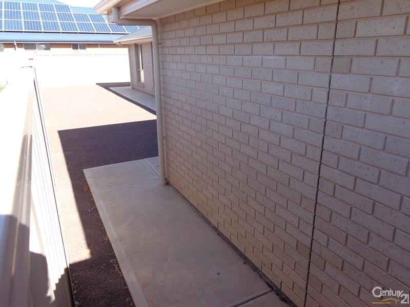 3 Fitzgerald Ave, Whyalla Jenkins SA 5609