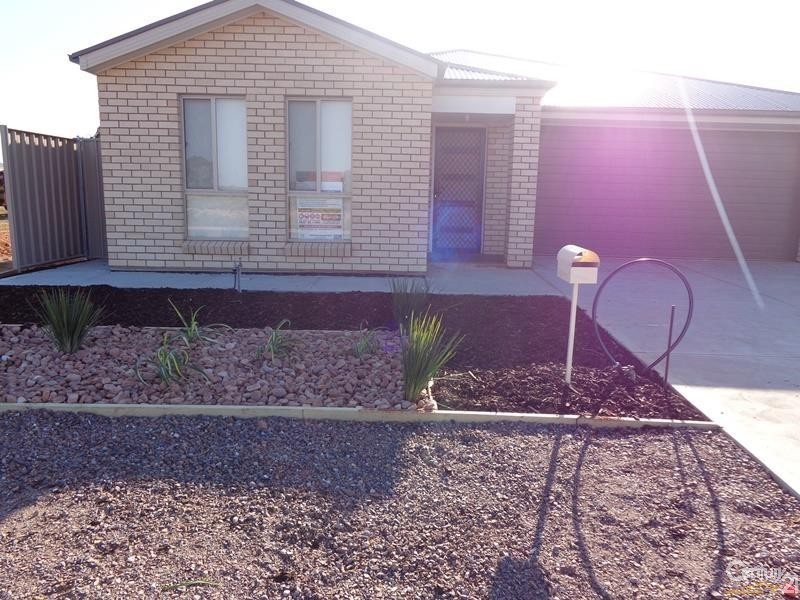 4 Warnes Ave, Whyalla Jenkins SA 5609