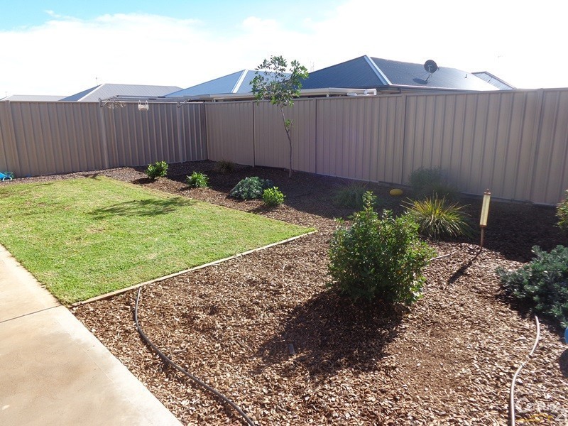 4 Warnes Ave, Whyalla Jenkins SA 5609