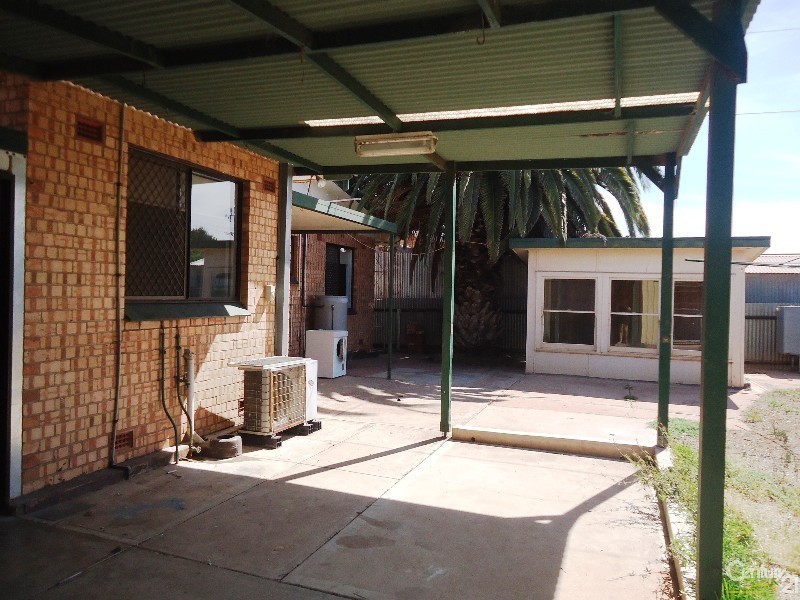 4 Neill Street, Whyalla Playford SA 5600
