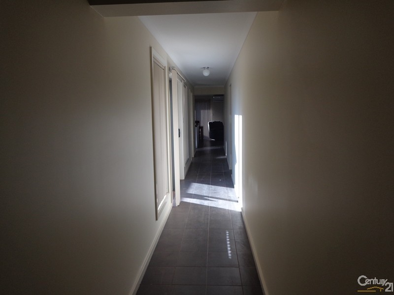 2  McDonald Dve, Whyalla Stuart SA 5608