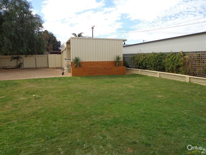 8 Mackenzie Street, Whyalla Playford SA 5600