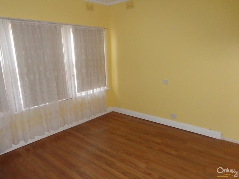 15 Barson Street, Whyalla SA 5600