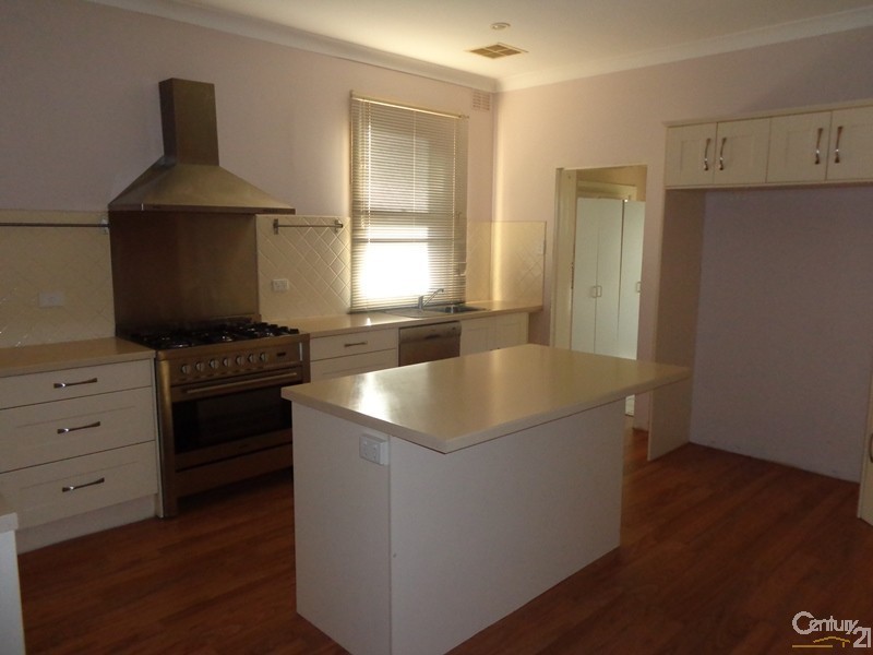 15 Barson Street, Whyalla SA 5600