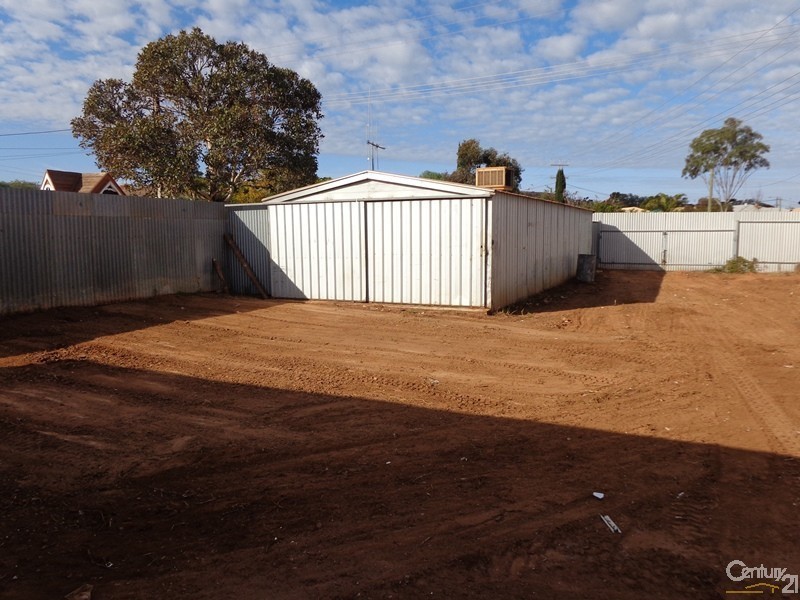 24 Nelligan Street, Whyalla Norrie SA 5608