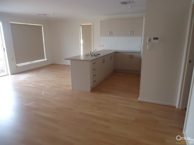 3 Warnes Avenue, Whyalla Jenkins SA 5609