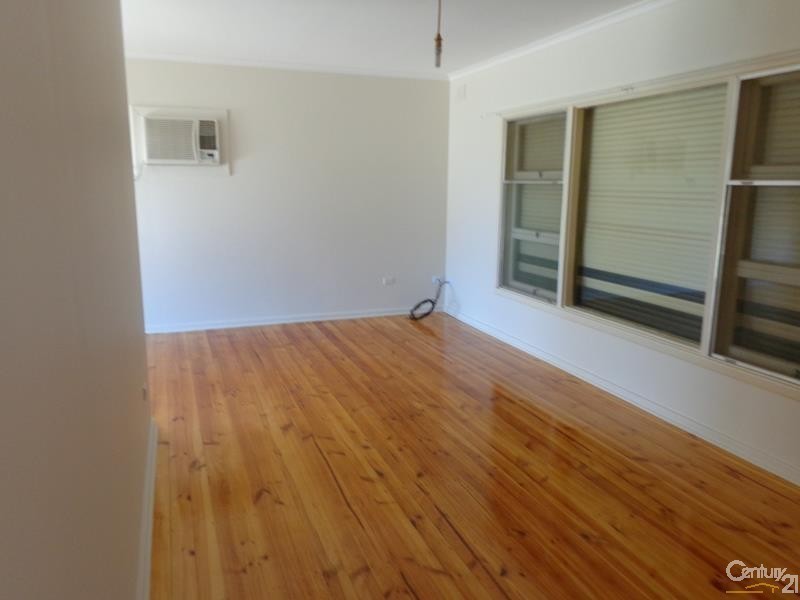 2 Noble street, Whyalla Stuart SA 5608