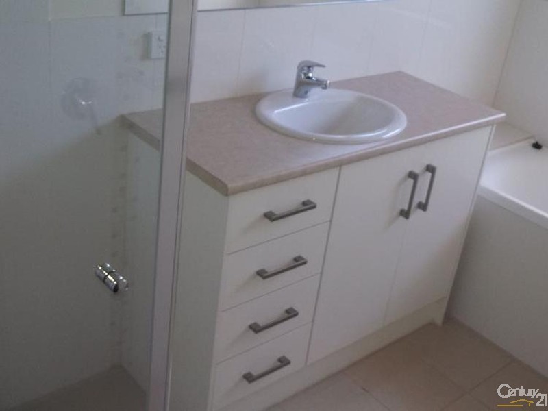 8 Custance Avenue, Whyalla Jenkins SA 5609