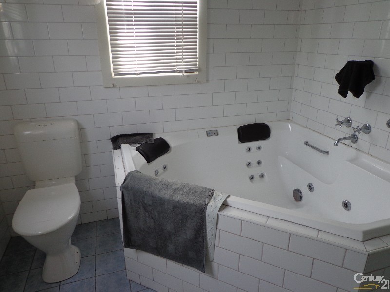 77 Hockey Street, Whyalla SA 5600