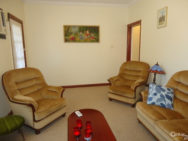 24 McIntosh Street, Whyalla Playford SA 5600