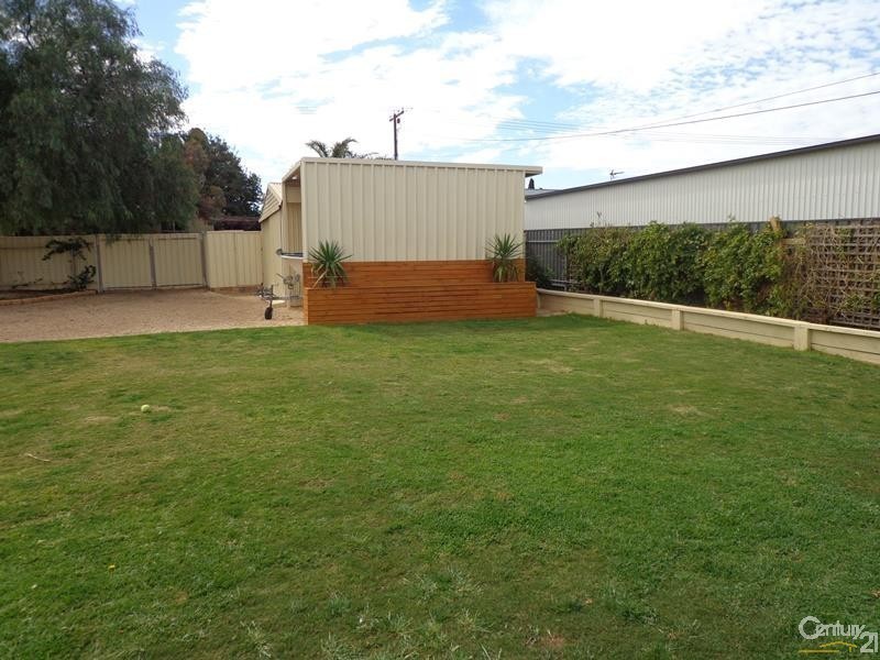 8 MacKenzie Street, Whyalla Playford SA 5600