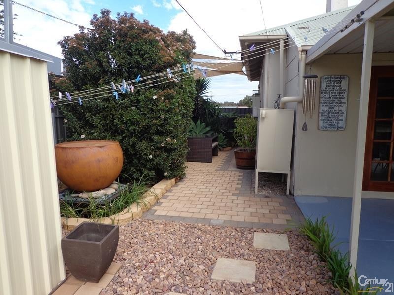 8 MacKenzie Street, Whyalla Playford SA 5600