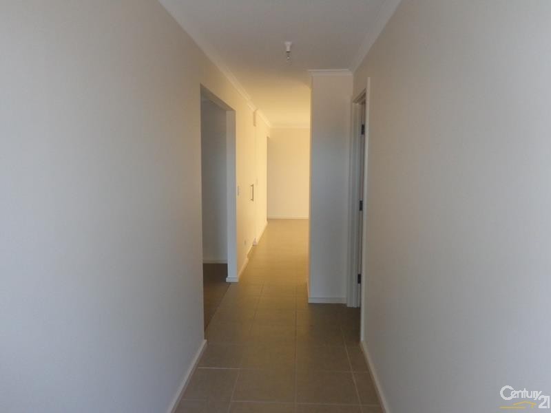 4 Warnes Ave, Whyalla Jenkins SA 5609