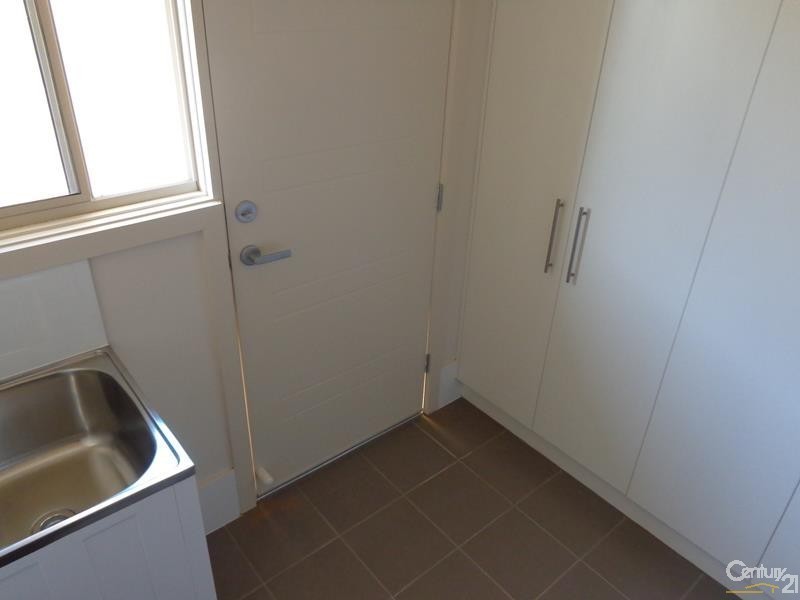 4 Warnes Ave, Whyalla Jenkins SA 5609