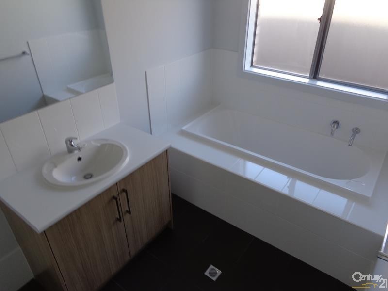 6 Pollock Street, Whyalla Jenkins SA 5609
