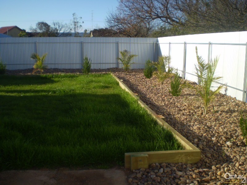 7 HAWKE STREET, Whyalla Stuart SA 5608