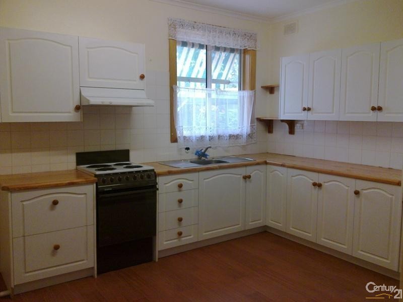 14 Dennis Street, Whyalla Stuart SA 5608